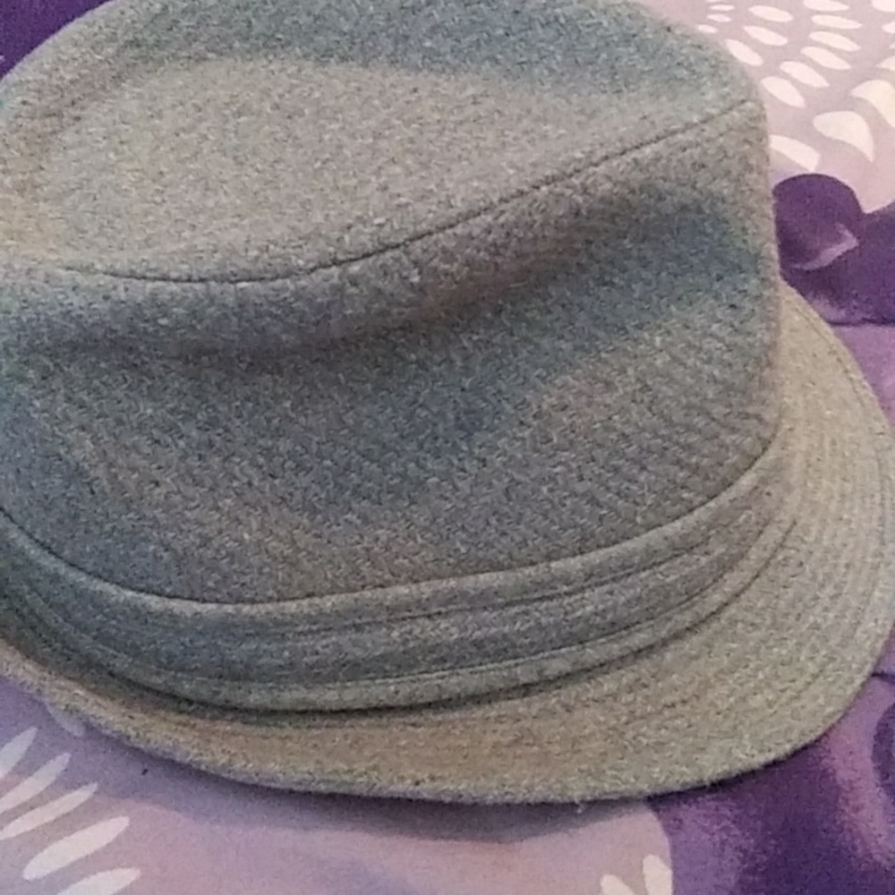 🚨Final Sale Firm Offer No Further Price Drops🚨 Roaman’s Grey Pinstriped Fedora - Picture 5 of 7